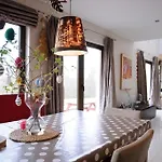 펜션 Modern 4 Bedroom House Ring Of Kerry -killarney 킬라니