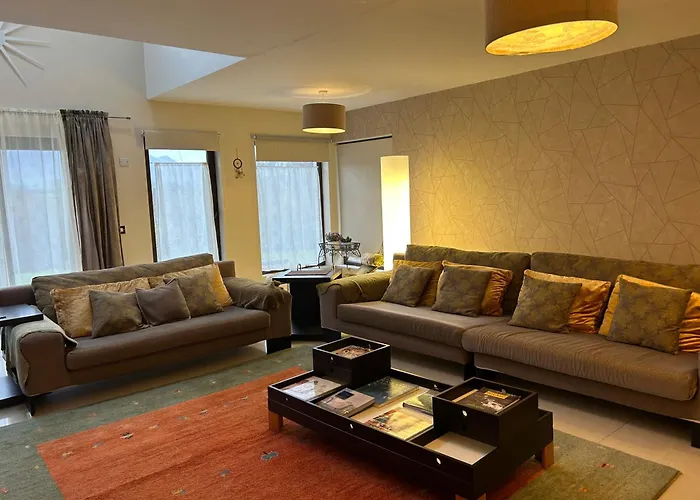 펜션 Modern 4 Bedroom House Ring Of Kerry -killarney 킬라니